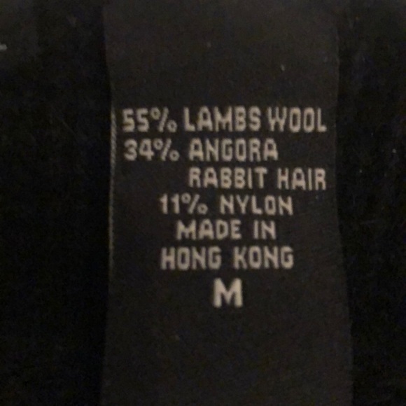 Cropped Sweater - Picture 3 of 3